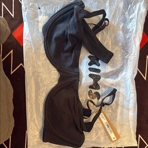 SKIMS Black Intimate Bra Sleek Design